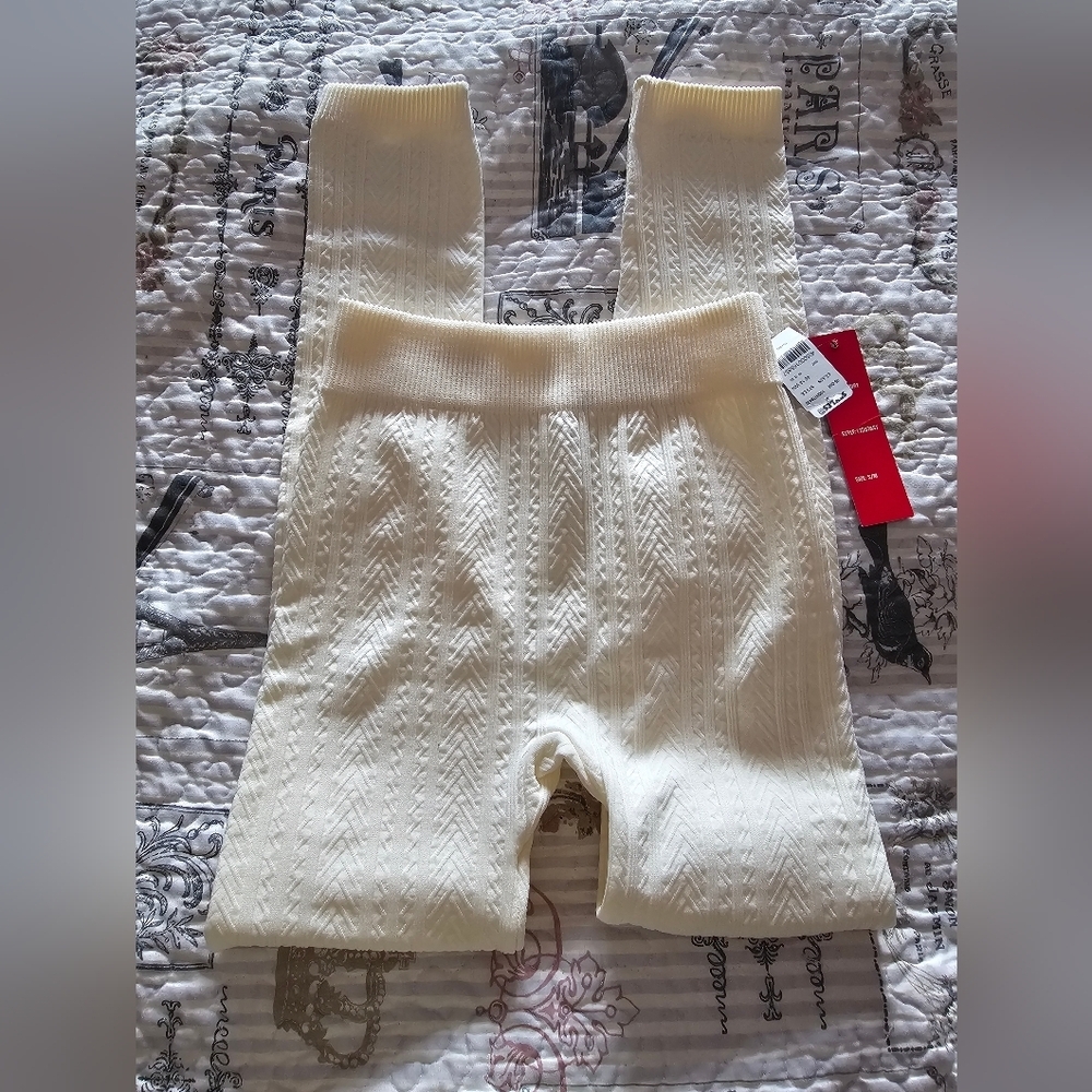 Nwt! Hot Kiss Cable Knit Ribbed Ankle Length Leggings Ivory Size Small/Medium